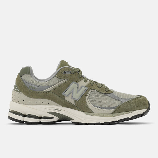 NEW BALANCE 2002R
