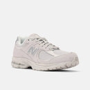 NEW BALANCE 2002R
