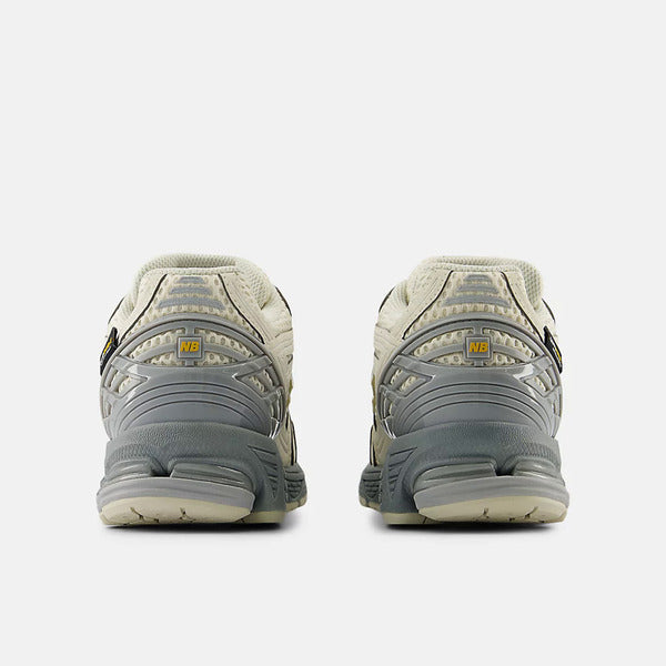 NEW BALANCE 1906R