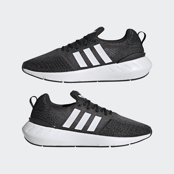 ADIDAS SWIFT RUN 22