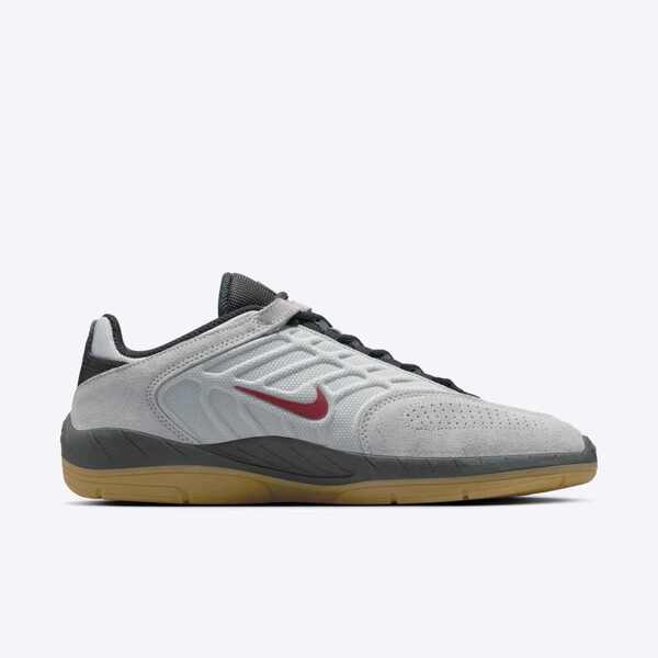 NIKE SB VERTEBRAE