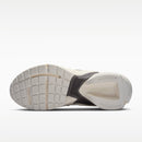 W NIKE AL8