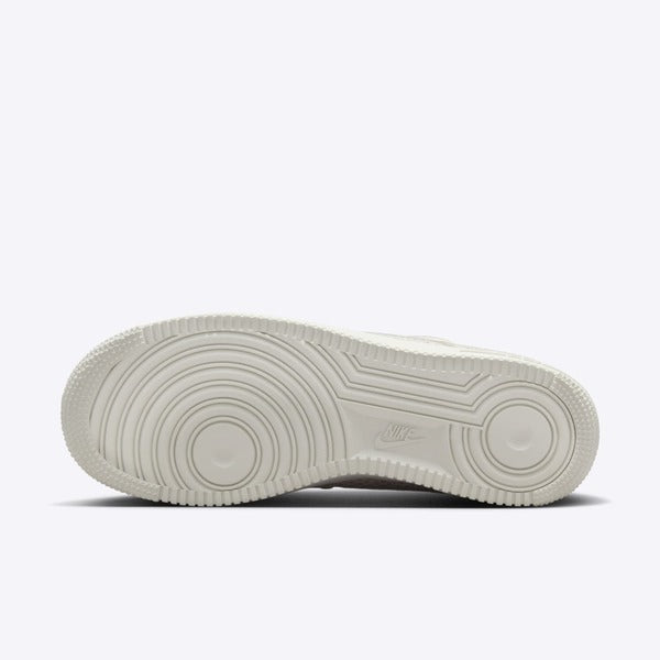 NIKE WMNS AIR FORCE 1 07 PRM