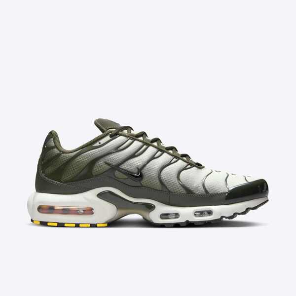 NIKE AIR MAX PLUS