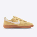 WMNS NIKE FIELD GENERAL