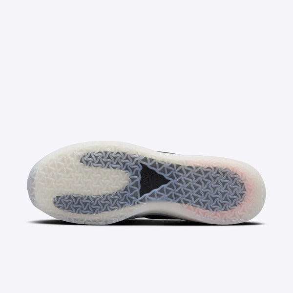 NIKE SB PS8