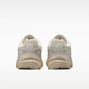 WMNS NIKE INITIATOR
