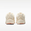 W NIKE P-6000