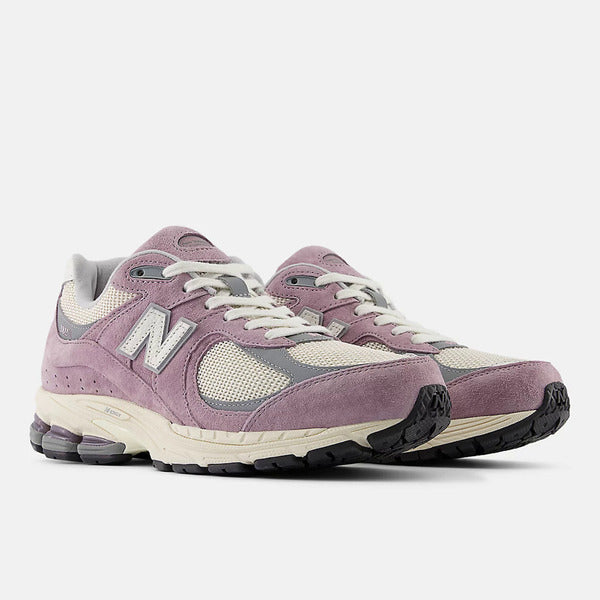 NEW BALANCE 2002R