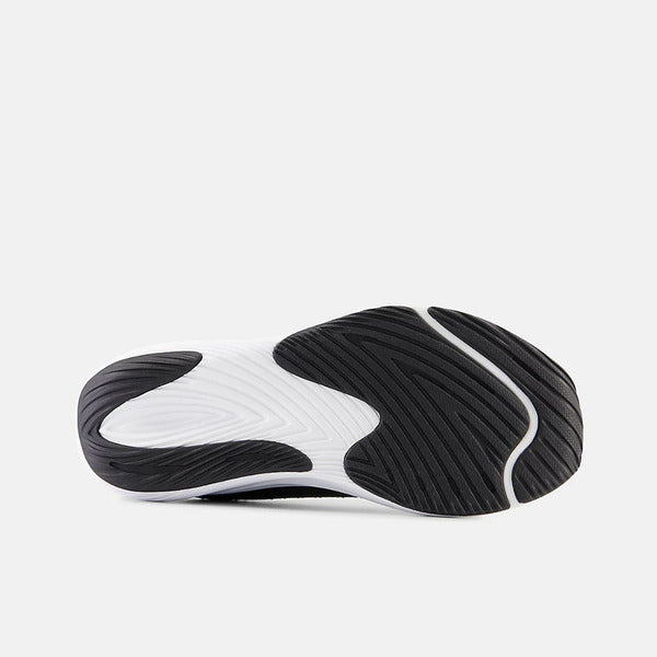 NEW BALANCE FUELCELL REBEL V3