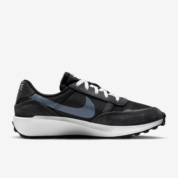 NIKE WAFFLE NAV