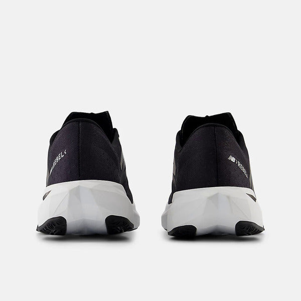 NEW BALANCE FUELCELL REBEL V4