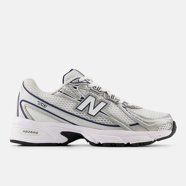 NEW BALANCE 740