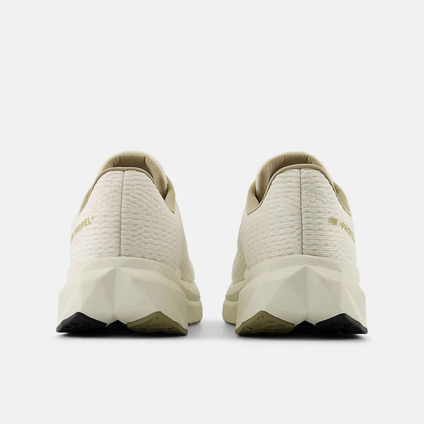 NEW BALANCE FUELCELL PROPEL V5