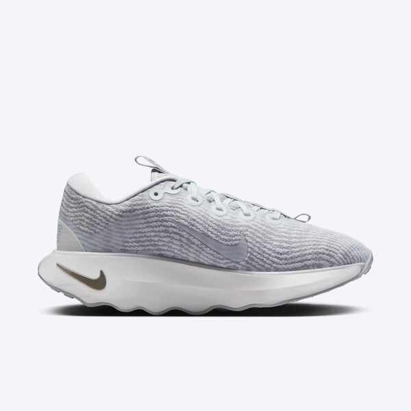 NIKE WMNS MOTIVA
