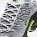 NIKE AIR MAX PLUS