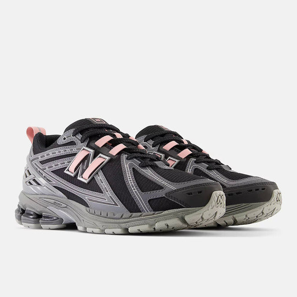 NEW BALANCE 1906R