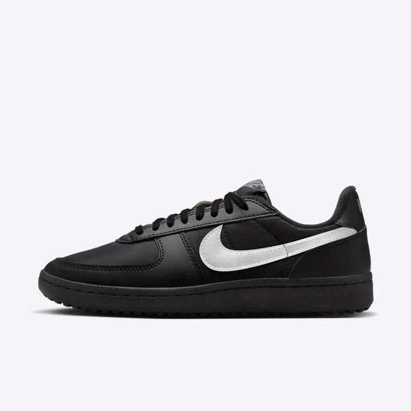 WMNS NIKE FIELD GENERAL