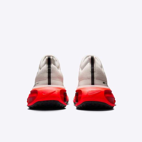 NIKE ZOOMX INVINCIBLE RUN FK 3