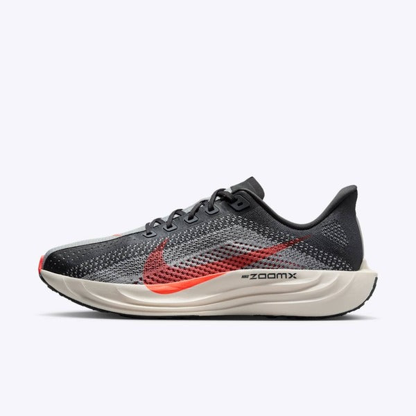 NIKE PEGASUS PLUS