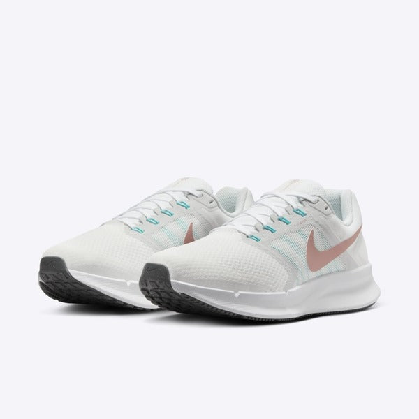 W NIKE RUN SWIFT 3