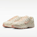 W NIKE P-6000
