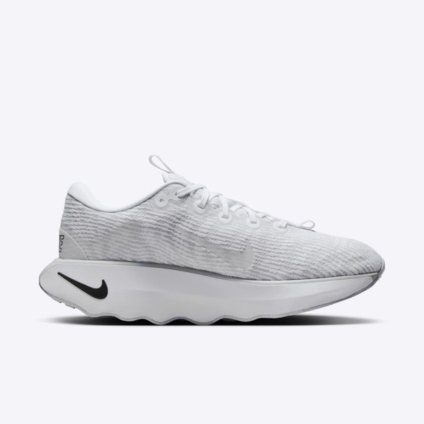 NIKE MOTIVA