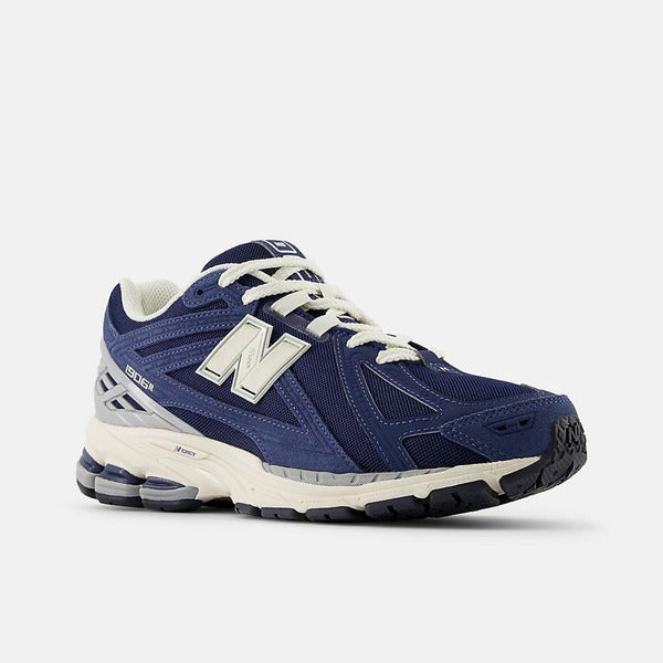 NEW BALANCE 1906R