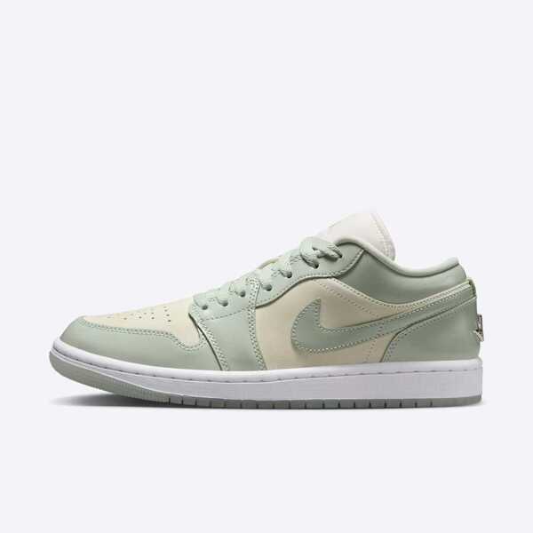 NIKE WMNS AIR JORDAN 1 LOW SE