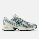 NEW BALANCE 740