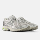 NEW BALANCE 1906R