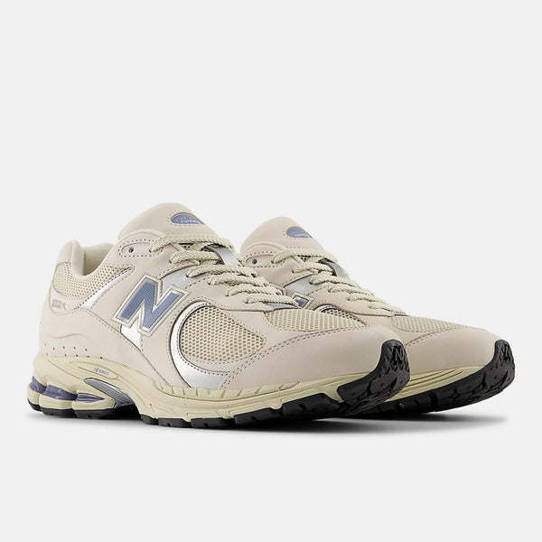 NEW BALANCE 2002R