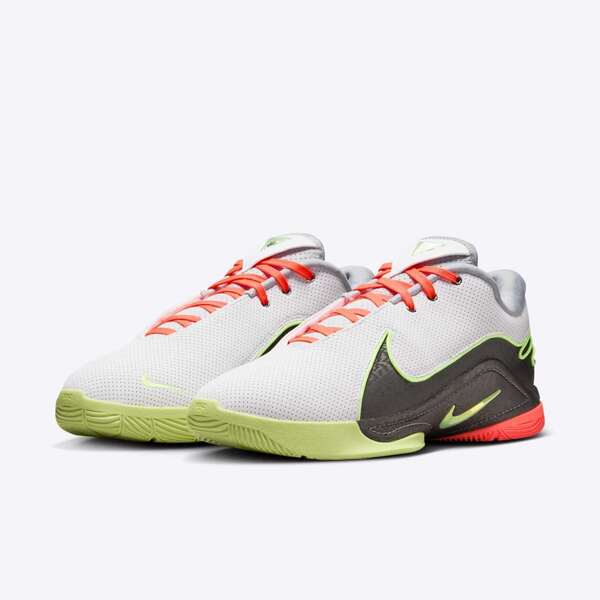 NIKE LEBRON 22 EP