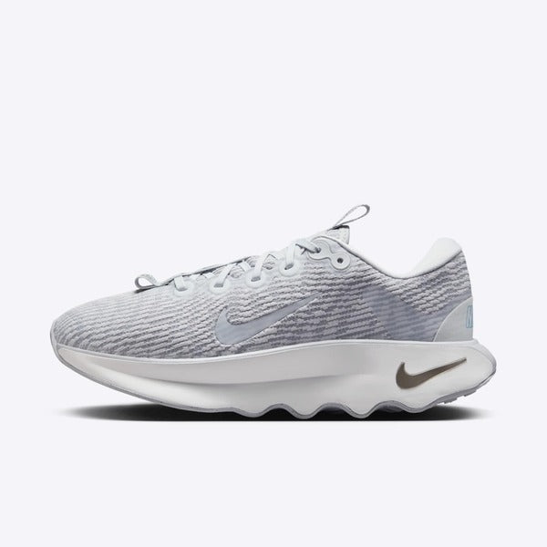 NIKE WMNS MOTIVA