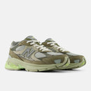 NEW BALANCE 2010