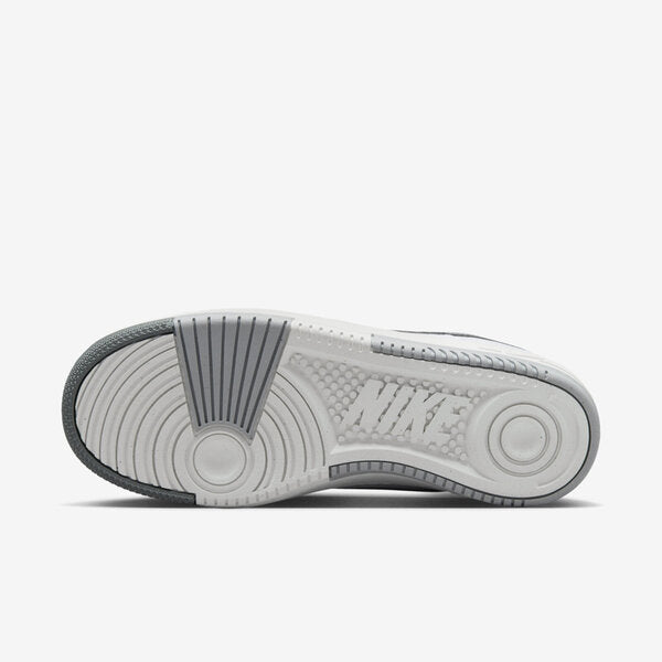 WMNS NIKE GAMMA FORCE