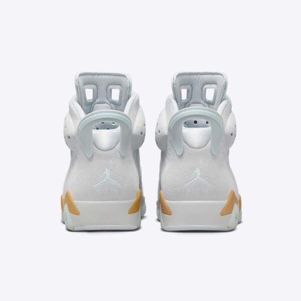 NIKE WMNS AIR JORDAN 6 RETRO