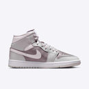 NIKE WMNS AIR JORDAN 1 MID