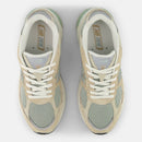 NEW BALANCE 2010