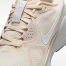 W NIKE STRUCTURE 26 ESS