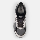 NEW BALANCE 2002R