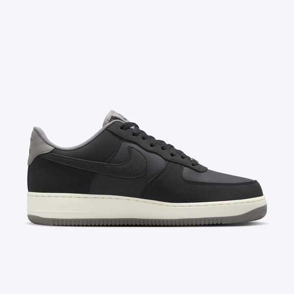 NIKE AIR FORCE 1 07 LV8