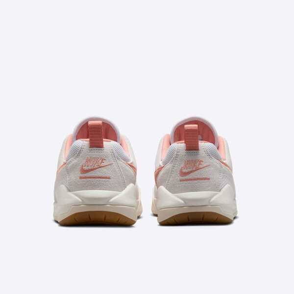 NIKE WMNS JORDAN CMFT ERA