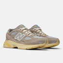 NEW BALANCE 2010