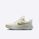 NIKE COSMIC RUNNER (GS)