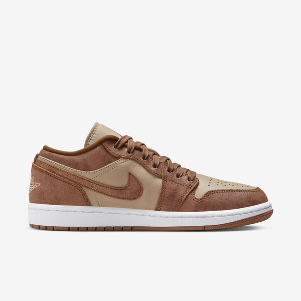 NIKE WMNS AIR JORDAN 1 LOW SE