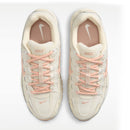 W NIKE P-6000