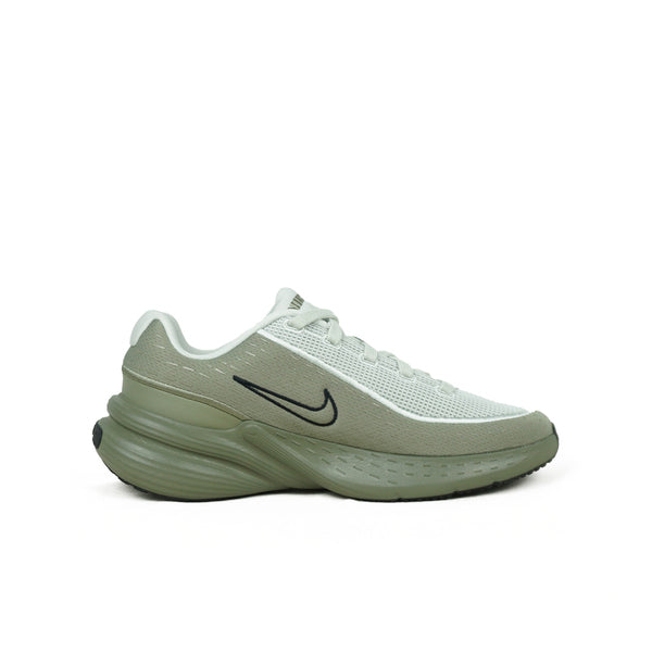 NIKE UPLIFT SC
