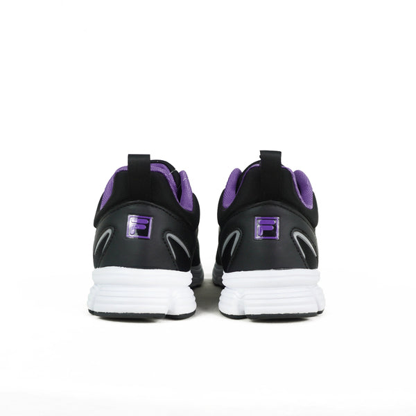 FILA 慢跑鞋