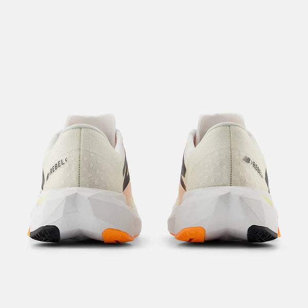 NEW BALANCE FUELCELL REBEL V4
